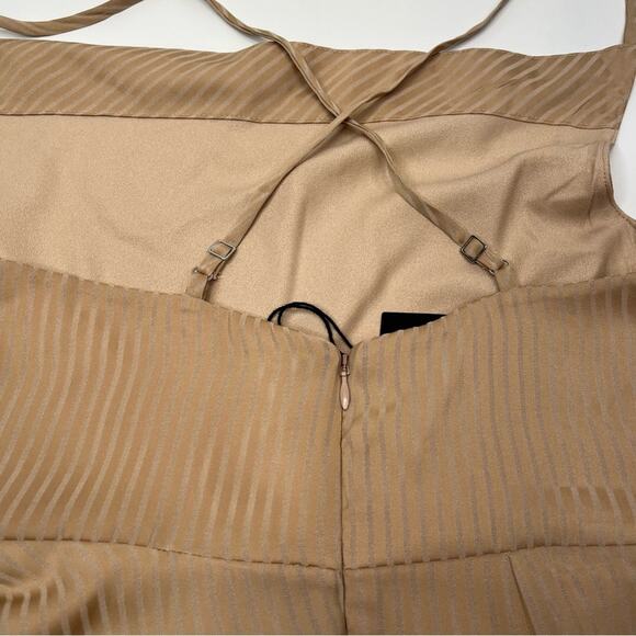 Revolve NBD Davis maxi dress with side slit tan - XS - Picture 5 of 10